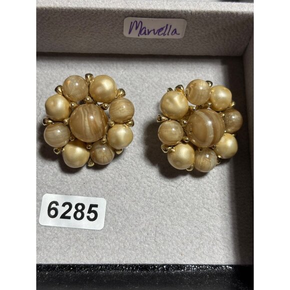 Vintage Marvella Clip-On Earrings With Faux Pearl & Swirled Bead Design - Picture 2 of 7